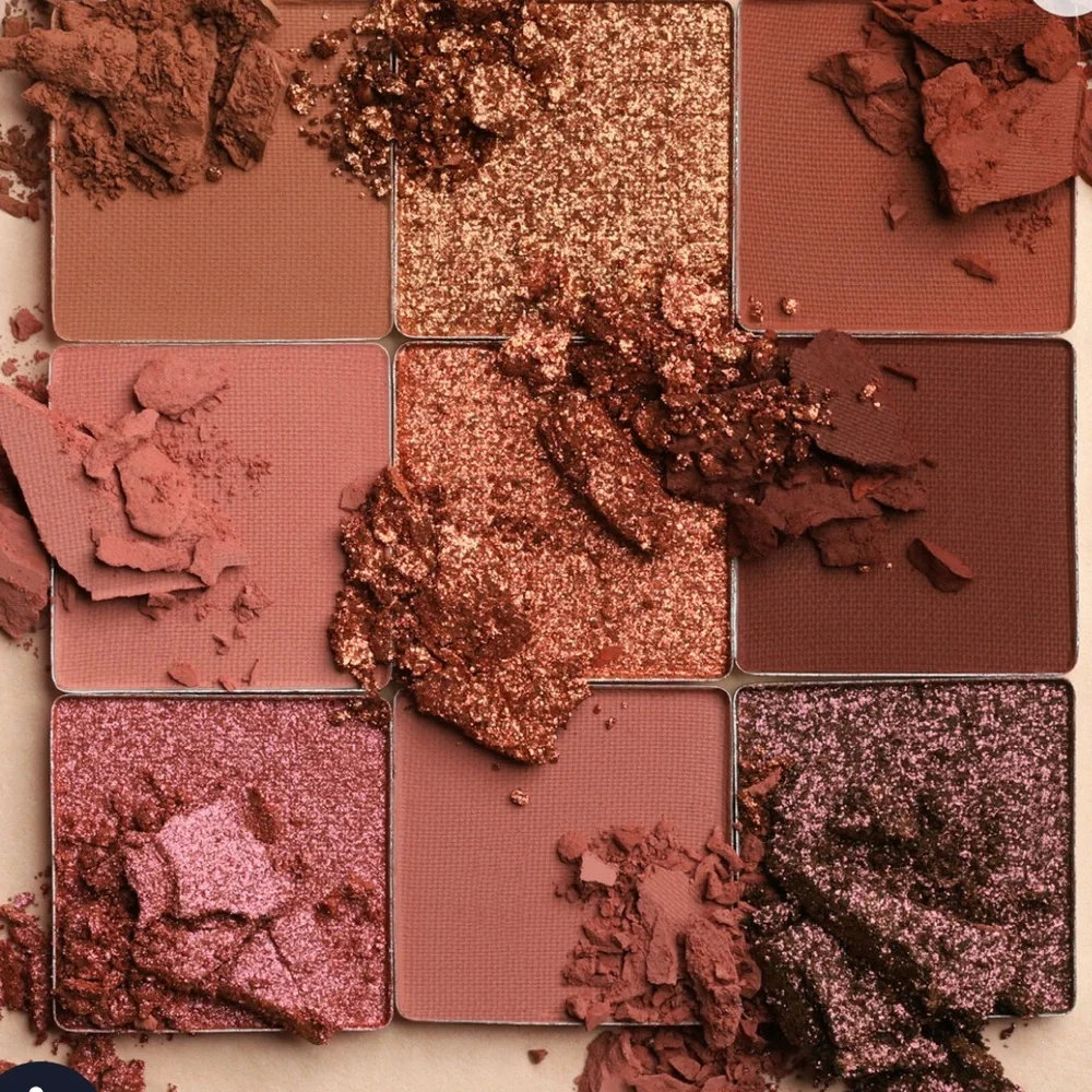 Huda Beauty Medium Nude Obsessions Eyeshadow Palette